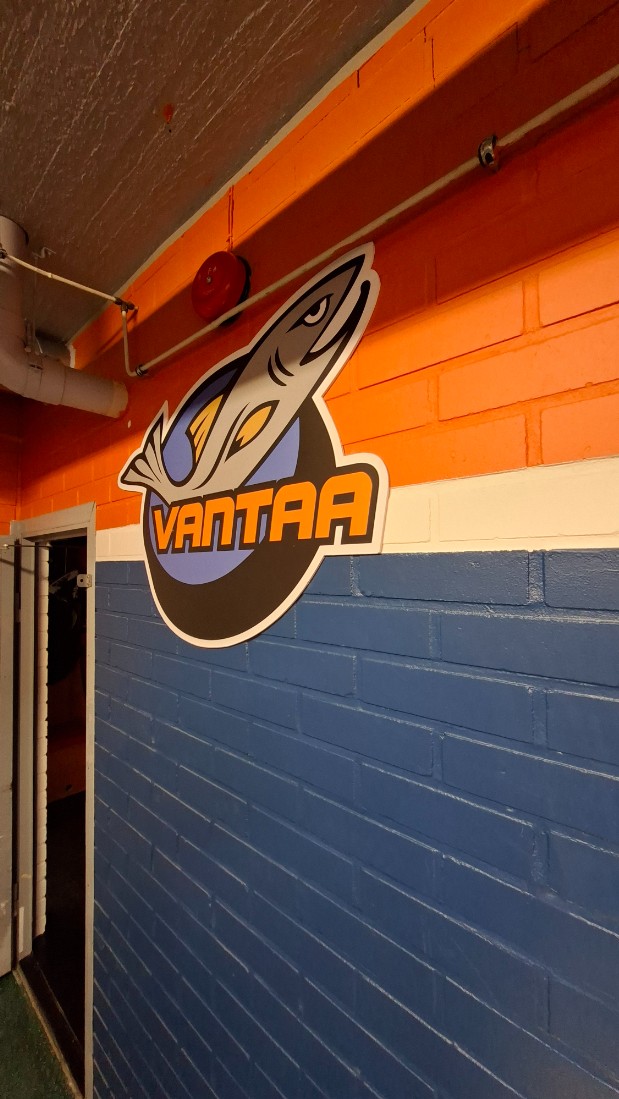 Lohi palasi Tikkurilaan!