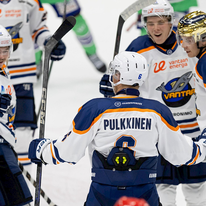 TIEDOTE – Teemu Pulkkisen sopimus Kiekko-Vantaan kanssa päättyi – ura jatkuu ulkomailla