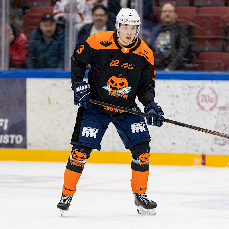Halloweenin game-worn pelipaidat nyt myynnissä!