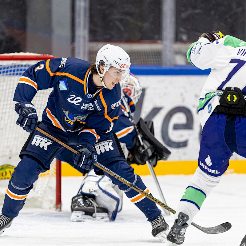 Vuoden viimeiset pisteet lähtivät Helsinkiin – lohipaidoille 2–4 tappio.