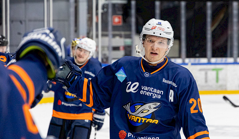 Olli Maansaari takaisin Kiekko-Vantaaseen
