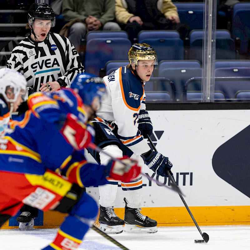 Ensimmäisestä välierästä tappio – lohi kaatui 6–2