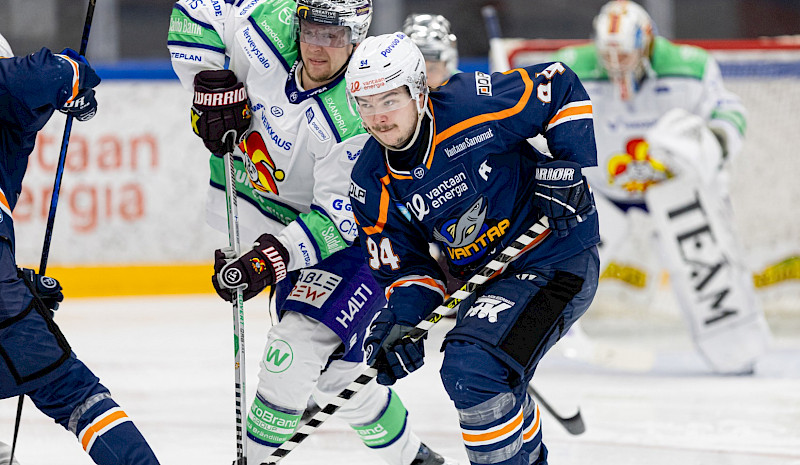 Jännittävästä taistosta loppui aika kesken – lohi kaatui täpärästi 3–4