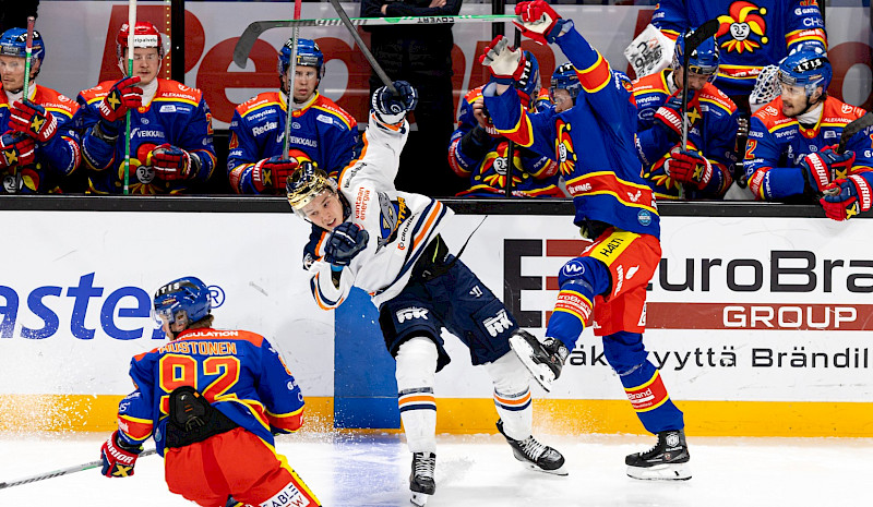 Tyly kolmas välierä – lohelle 6–2 tappio