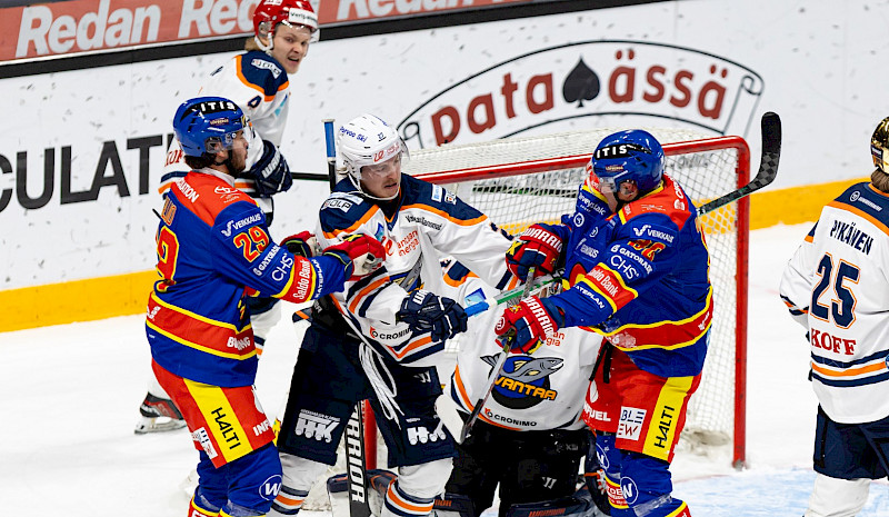 Tyly kolmas välierä – lohelle 6–2 tappio