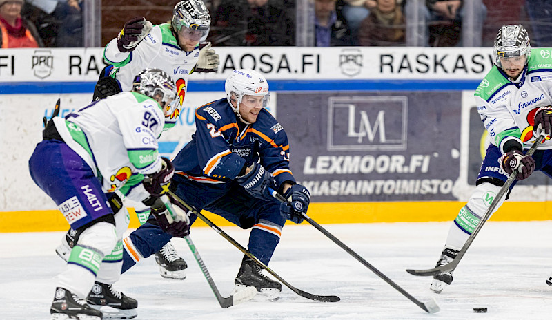 Kiekko-Vantaa pronssiotteluun!
