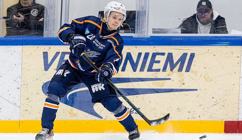 Nyman ja Tenhovuori jatkavat lohipaidassa!
