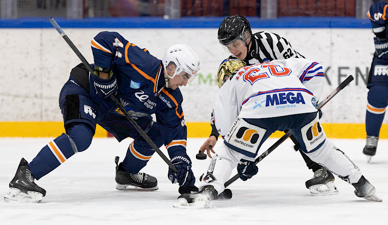 Elias Kettunen ja Aatu Laakso jatkavat lohipaidassa