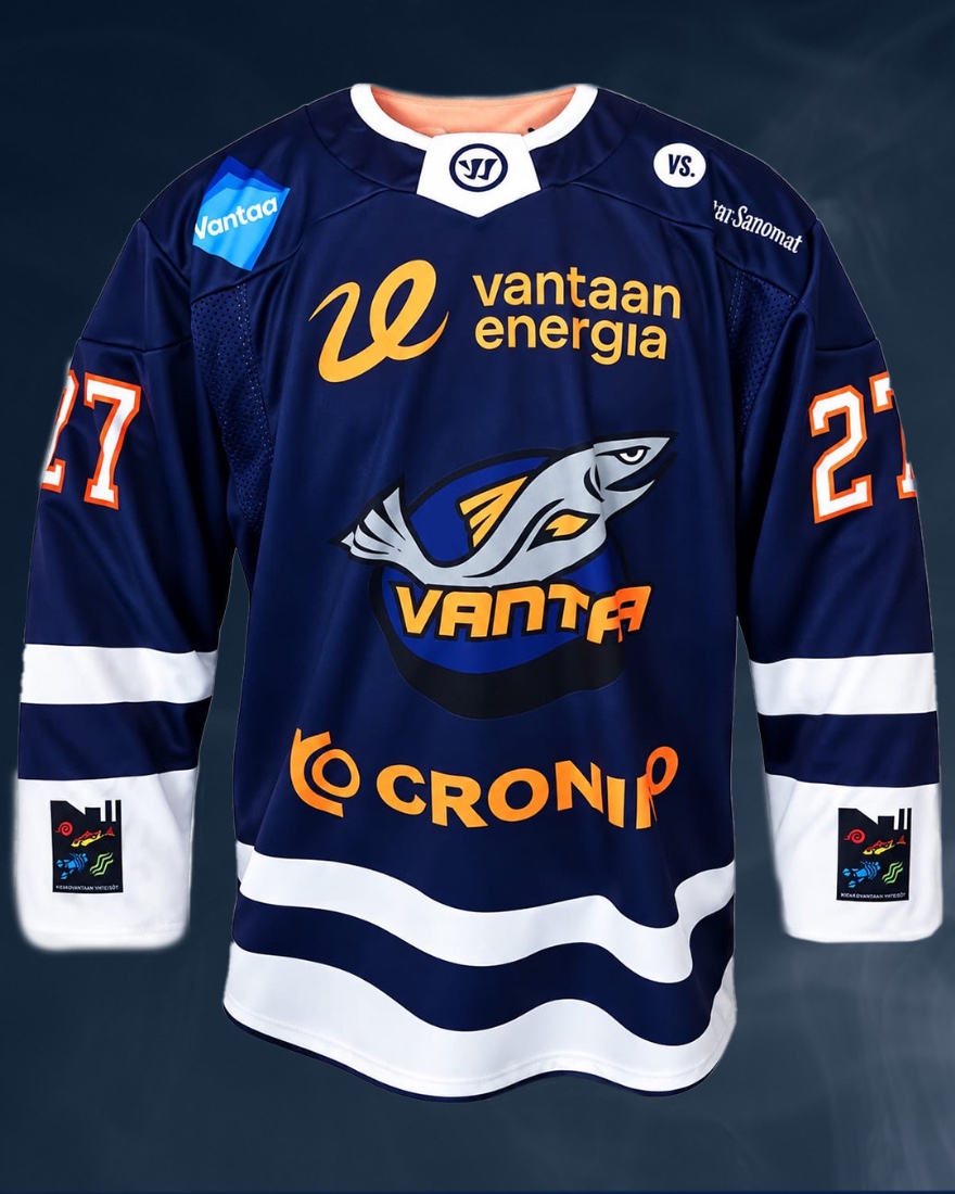 Kiekko-Vantaa x Virho hyväntekeväisyyspaidat
