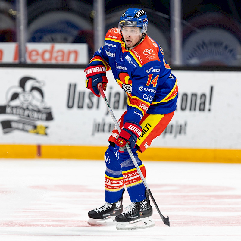 Rasmus Lahnaviik palaa Jokereihin, Jesse Liuksiala Vantaalle